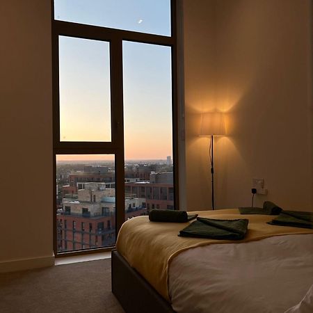 Cozy Room With Private Bathroom In Luxurious Flat Londýn Exteriér fotografie