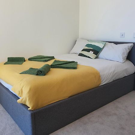 Cozy Room With Private Bathroom In Luxurious Flat Londýn Exteriér fotografie