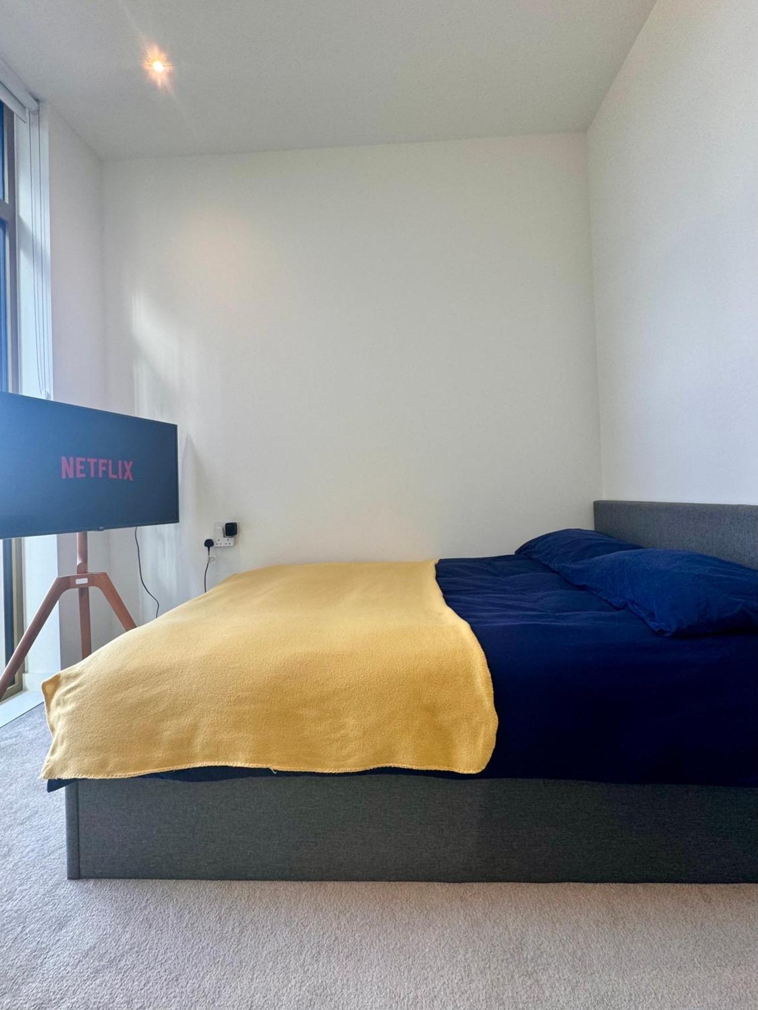 Cozy Room With Private Bathroom In Luxurious Flat Londýn Exteriér fotografie